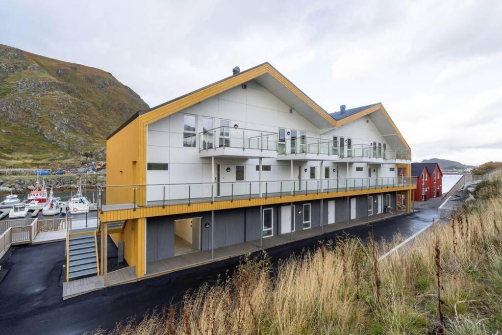 Gjermundsoya Brygge Apartment Ballstad Exterior photo