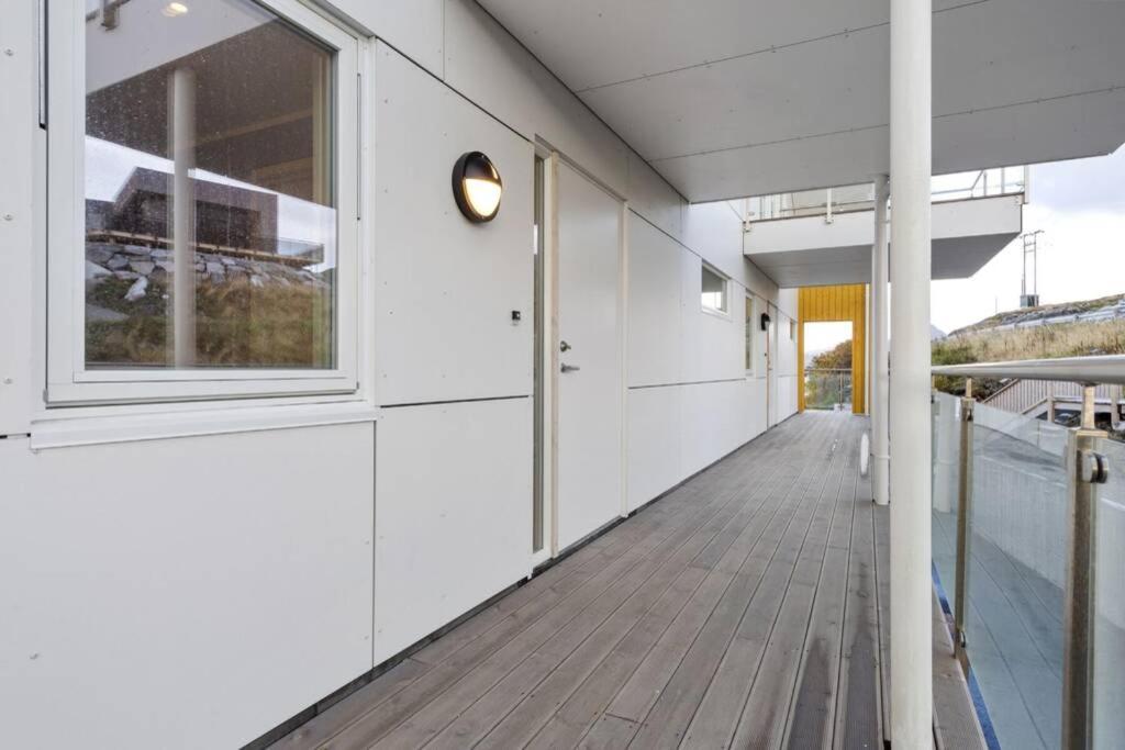 Gjermundsoya Brygge Apartment Ballstad Exterior photo